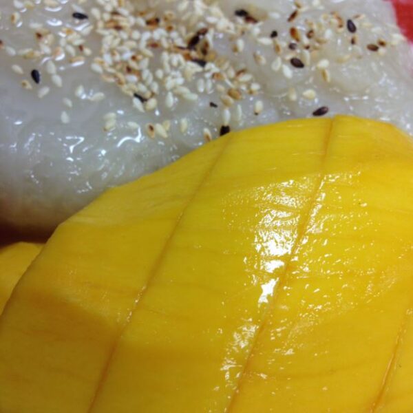 Fresh Mango With Sticky Rice